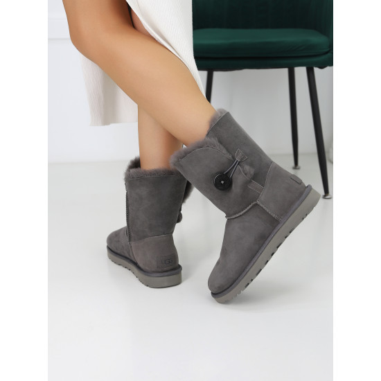 Угги с пуговицей UGG Bailey Button — легендарная модель